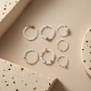 ستة سوارات بلورية بيضاء، خرز ملونة، كتابة رمزية ملونة Specification image